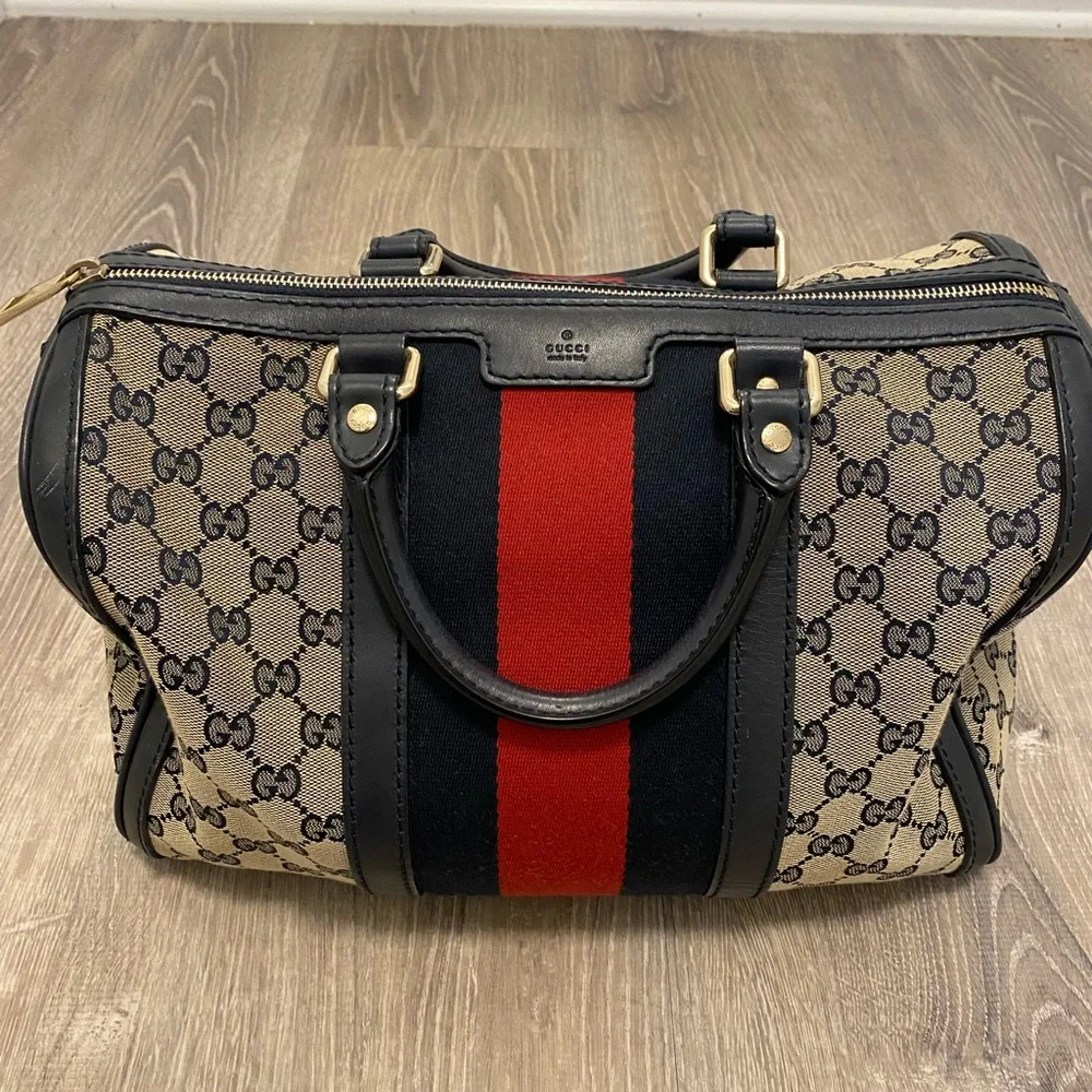 SOLD- AUTHENTIC GUCCI Canvas/leather Vintage Boston Bag Crossbody Red/Navy - Picture 4 of 15